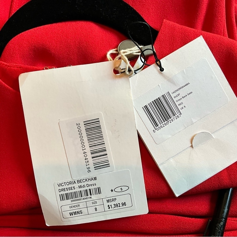 Victoria Beckham Red Crepe Midi Dress with Buckle - Picture 4 of 6